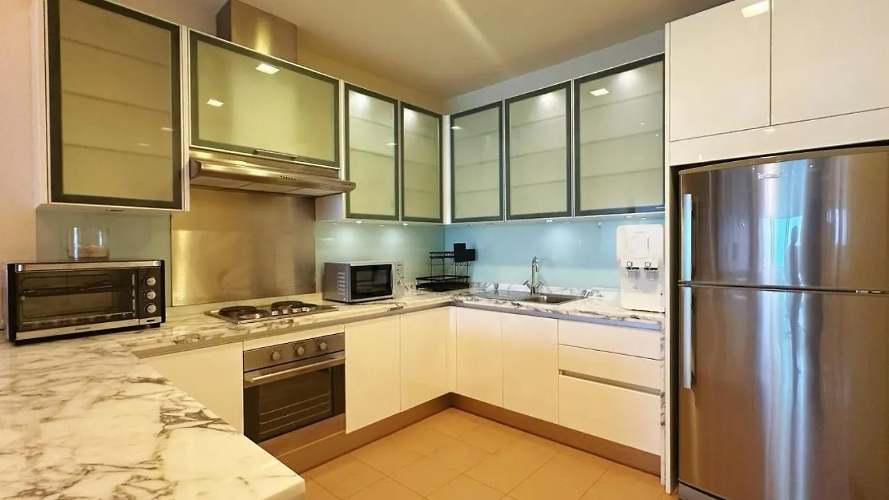 6Th Straits Quay Seafront 2 Bedrooms Seaview Suite - Rare Marina & Seaview Tanjung Tokong 0*,  Malaysia